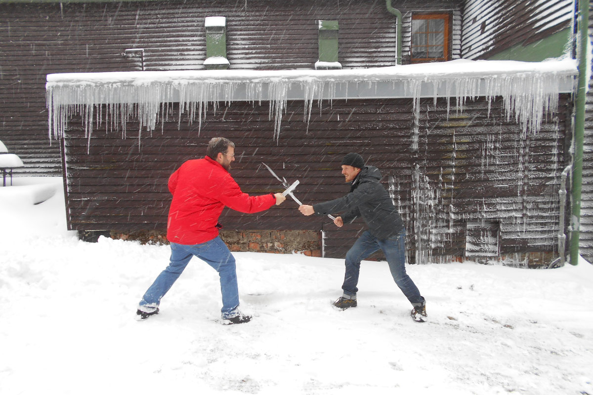 Icicle Battle Icicle Battle