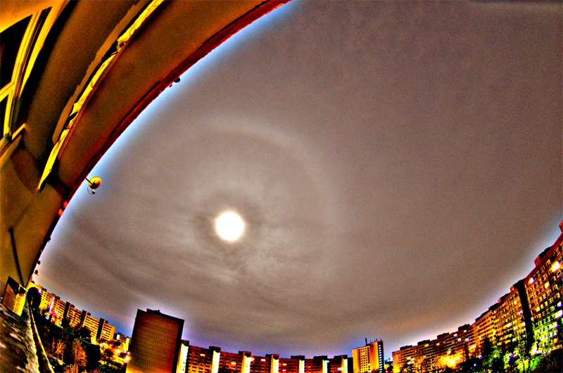 Pyramidal Halos with 35° Ring Pyramidal Halos with 35° Ring