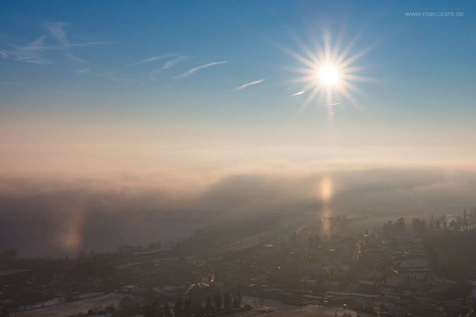 Lower Light Pillar and Subsun Lower Light Pillar and Subsun
